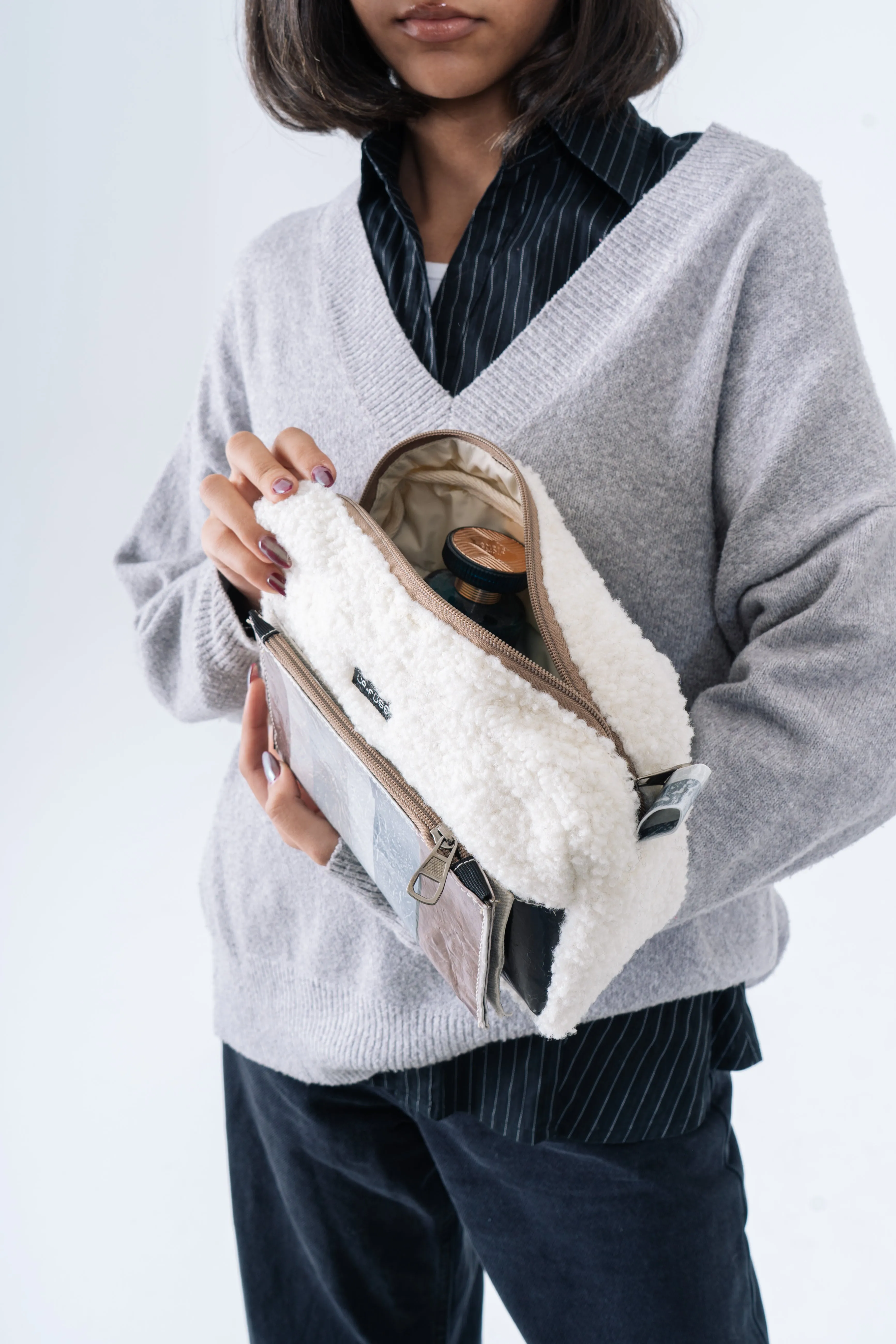 Fur Pouch in Brown Haze