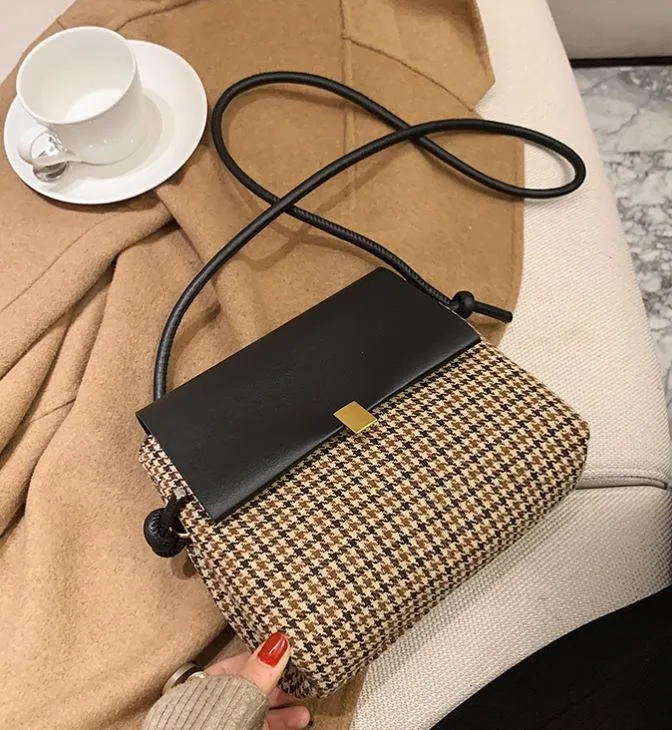 PB186 Black Houndstooth Pattern Shoulder Bag